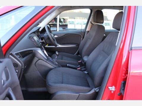 Vauxhall Zafira DESIGN 35
