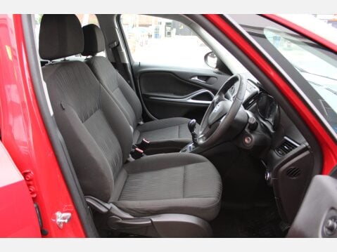 Vauxhall Zafira DESIGN 24