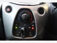 Toyota Aygo VVT-I X-PLAY X-SHIFT 18