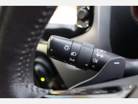 Toyota Aygo VVT-I X-PLAY X-SHIFT 13