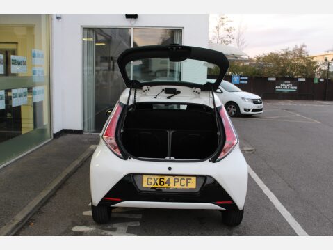 Toyota Aygo VVT-I X-PLAY X-SHIFT 24