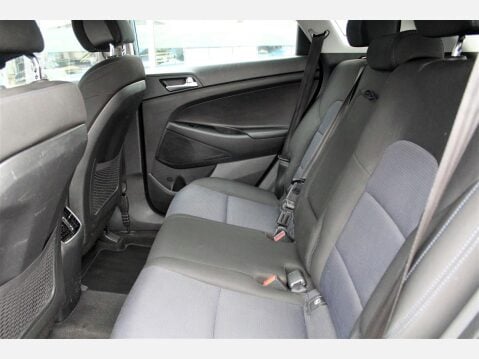 Hyundai TUCSON GDI SE NAV BLUE DRIVE 8