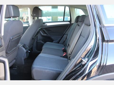 Volkswagen Tiguan SE NAV TDI BMT 27
