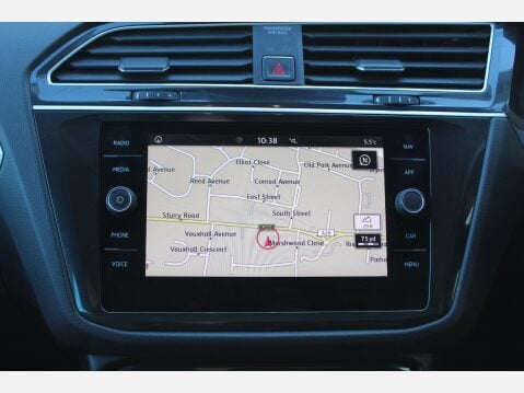 Volkswagen Tiguan SE NAV TDI BMT 18