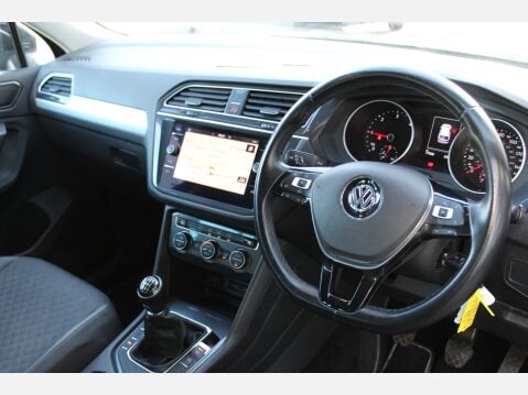 Volkswagen Tiguan SE NAV TDI BMT 10