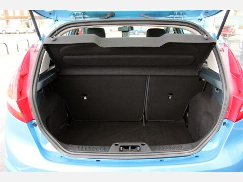 Ford Fiesta ZETEC 16V 11