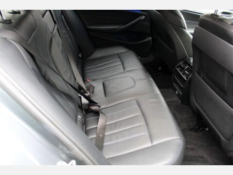 BMW 5 Series 520D M SPORT 10