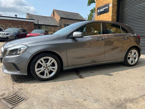 Mercedes-Benz A Class A 180 D SPORT PREMIUM 3