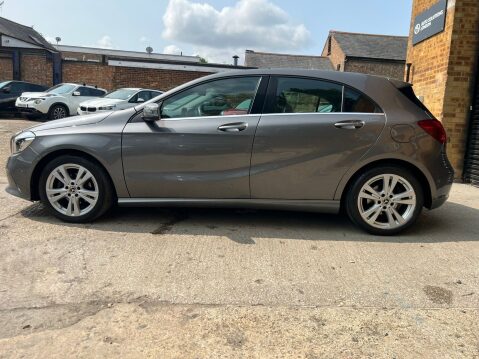 Mercedes-Benz A Class A 180 D SPORT PREMIUM 4