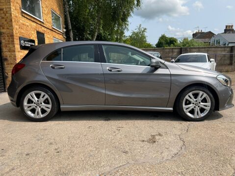 Mercedes-Benz A Class A 180 D SPORT PREMIUM 10