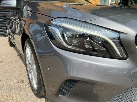 Mercedes-Benz A Class A 180 D SPORT PREMIUM 14