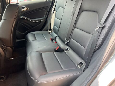 Mercedes-Benz A Class A 180 D SPORT PREMIUM 18