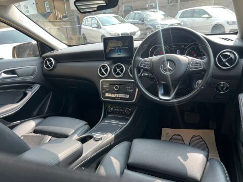 Mercedes-Benz A Class A 180 D SPORT PREMIUM 20