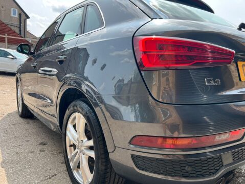 Audi Q3 TFSI S LINE EDITION 19