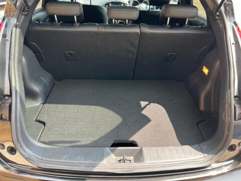 Nissan Juke TEKNA XTRONIC 18