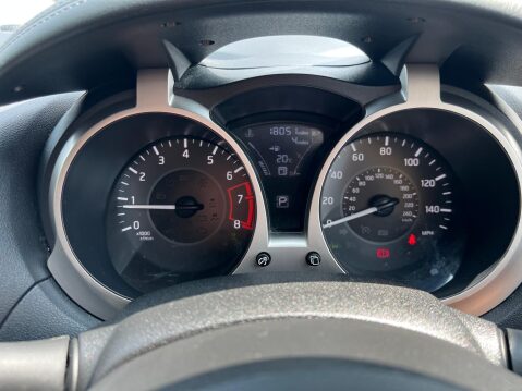 Nissan Juke TEKNA XTRONIC 26
