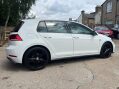 Volkswagen Golf R-LINE TDI 9