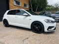 Volkswagen Golf R-LINE TDI 11