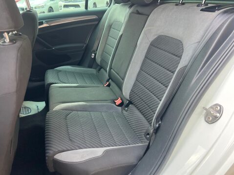 Volkswagen Golf R-LINE TDI 20