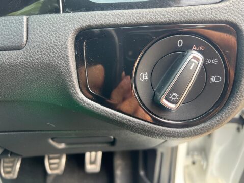 Volkswagen Golf R-LINE TDI 27