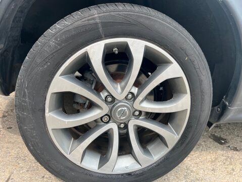 Nissan Juke TEKNA XTRONIC 14