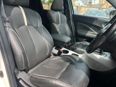 Nissan Juke TEKNA XTRONIC 18