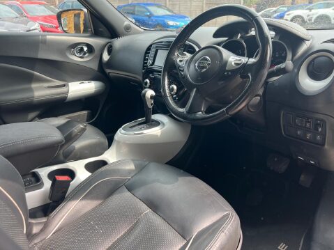 Nissan Juke TEKNA XTRONIC 19