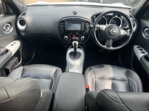 Nissan Juke TEKNA XTRONIC 32