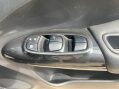 Nissan Juke TEKNA XTRONIC 19
