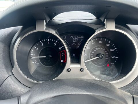 Nissan Juke TEKNA XTRONIC 23