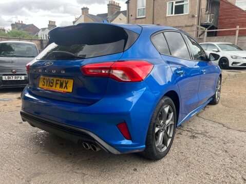 Ford Focus ST-LINE 8