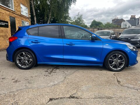 Ford Focus ST-LINE 10