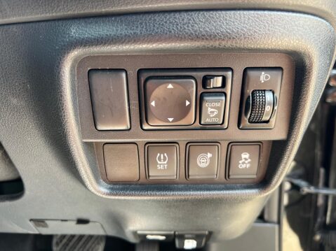 Nissan Juke TEKNA XTRONIC 23