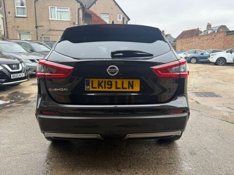 Nissan Qashqai DIG-T N-CONNECTA 6