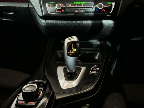 BMW 1 Series 2012 BMW 118D SPORT 2.0 DIESEL AUTOMATIC 5 DOOR HATCHBACK 18