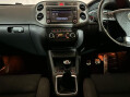 Volkswagen Tiguan 2010 VOLKSWAGEN TIGUAN R-LINE 2.0 DIESEL TDI 4WD 4-MOTION SUV 15