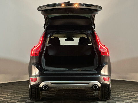 Volvo XC60 D3 R-DESIGN AWD 8