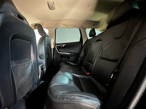 Volvo XC60 D3 R-DESIGN AWD 19