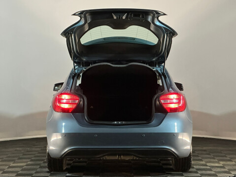 Mercedes-Benz A Class A180 CDI BLUEEFFICIENCY SE 8