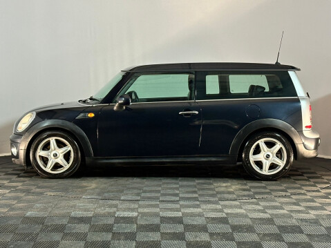 Mini Clubman COOPER D 6