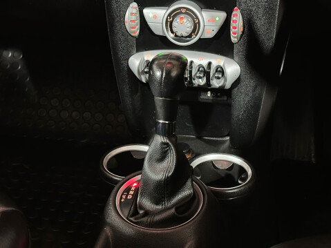 Mini Clubman COOPER D 15
