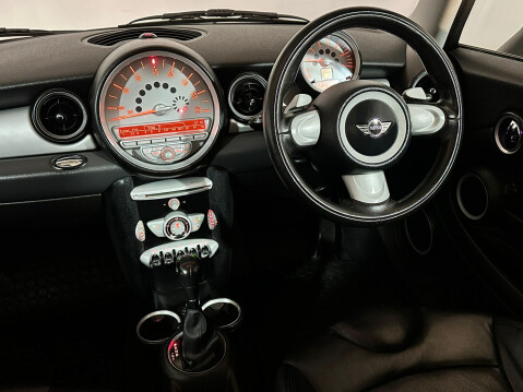 Mini Clubman COOPER D 13
