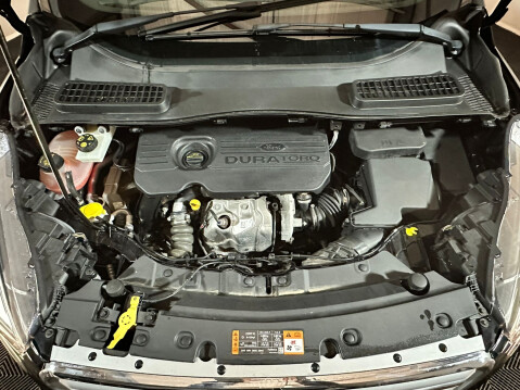 Ford Kuga ZETEC TDCI 9