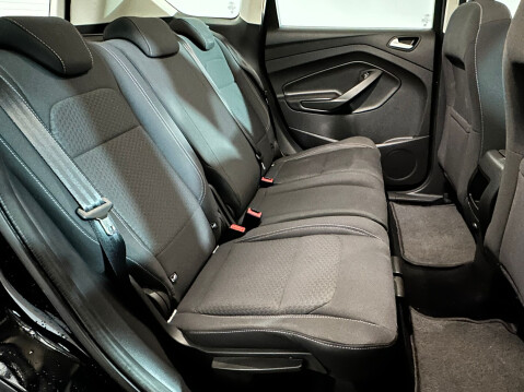 Ford Kuga ZETEC TDCI 18