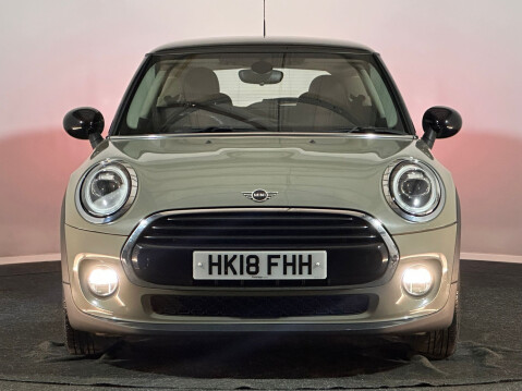 Mini Hatch COOPER D 2