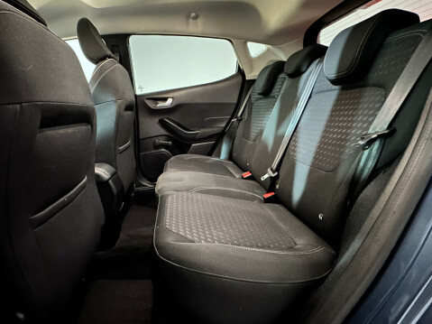 Ford Fiesta TITANIUM 18
