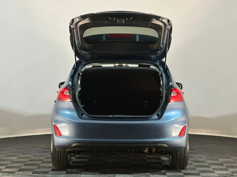 Ford Fiesta TITANIUM 8