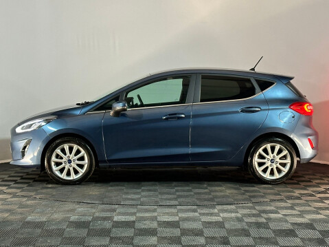 Ford Fiesta TITANIUM 5