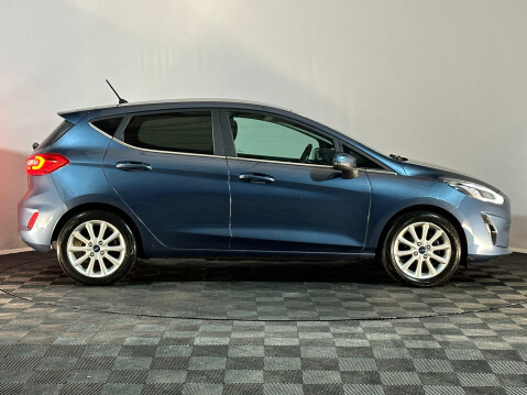 Ford Fiesta TITANIUM 4