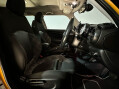 Mini Hatch COOPER 17
